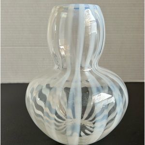 Gourd Shape Vase with Opalescent Stripes